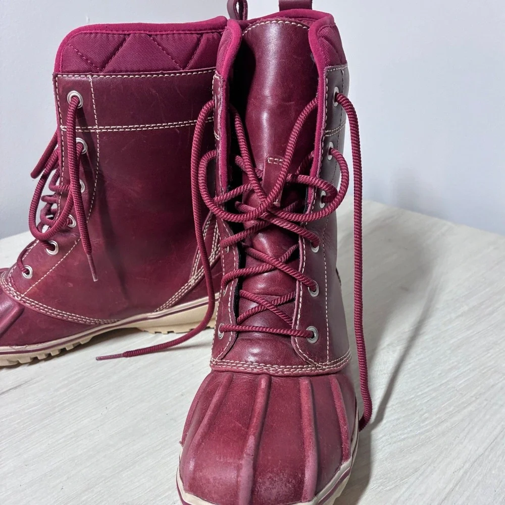 LL Bean Storm Chaser Boots Burgundy Leather Lace Up Duck Boots Womens 7.5